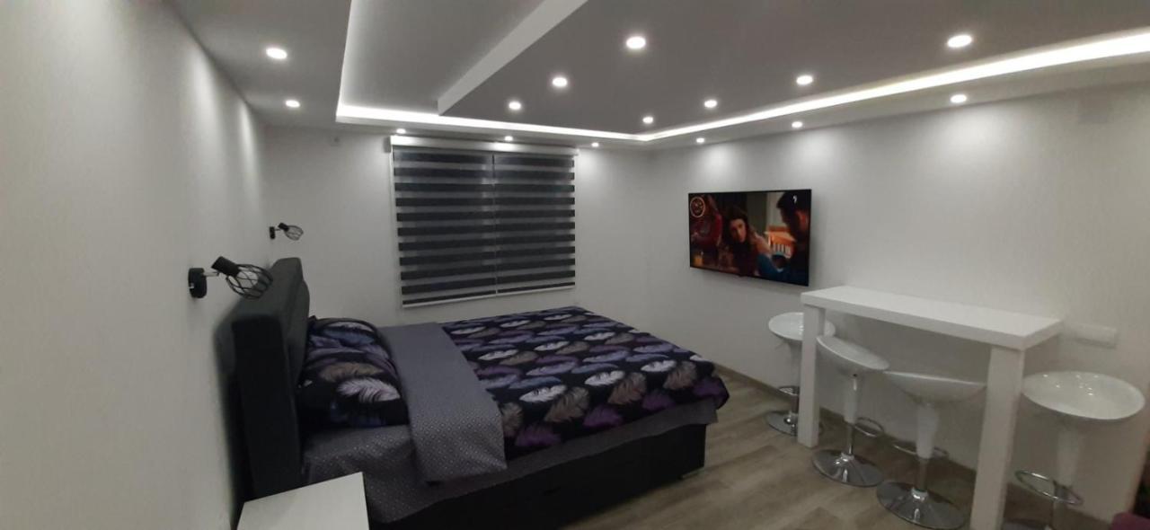 Adrijana 2 Apartmani Vrnjačka Banja エクステリア 写真