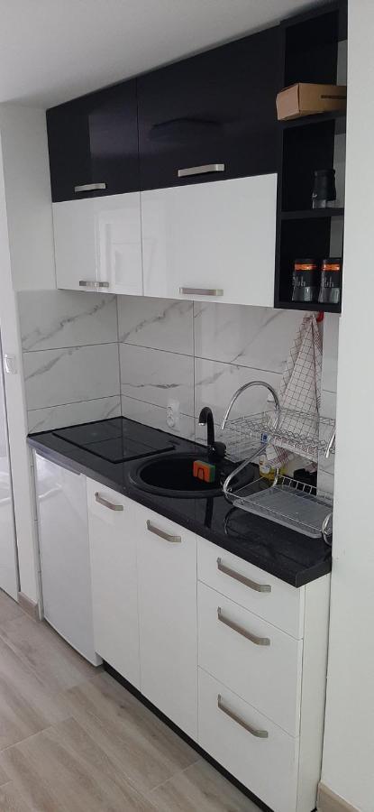 Adrijana 2 Apartmani Vrnjačka Banja エクステリア 写真
