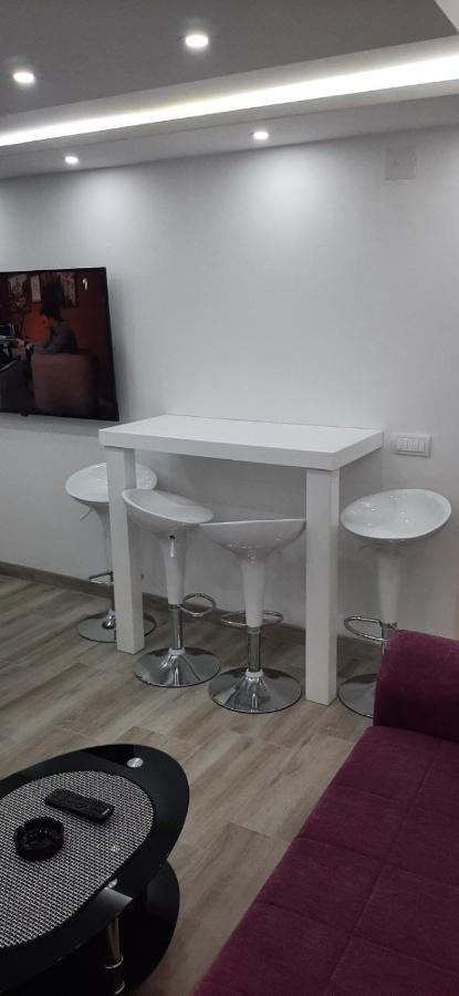 Adrijana 2 Apartmani Vrnjačka Banja エクステリア 写真