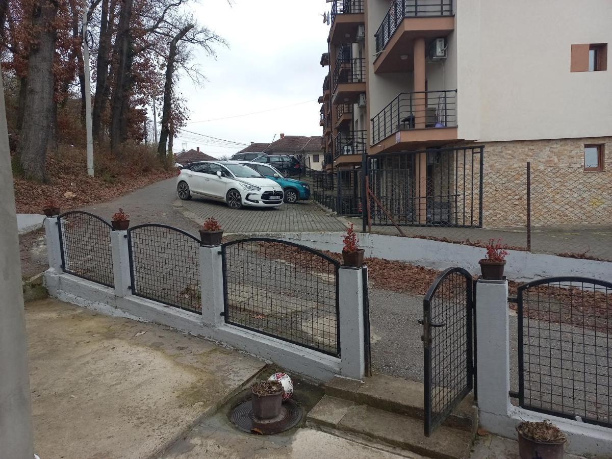 Adrijana 2 Apartmani Vrnjačka Banja エクステリア 写真