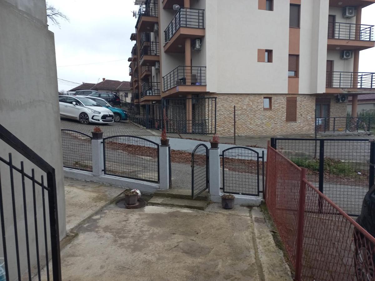 Adrijana 2 Apartmani Vrnjačka Banja エクステリア 写真