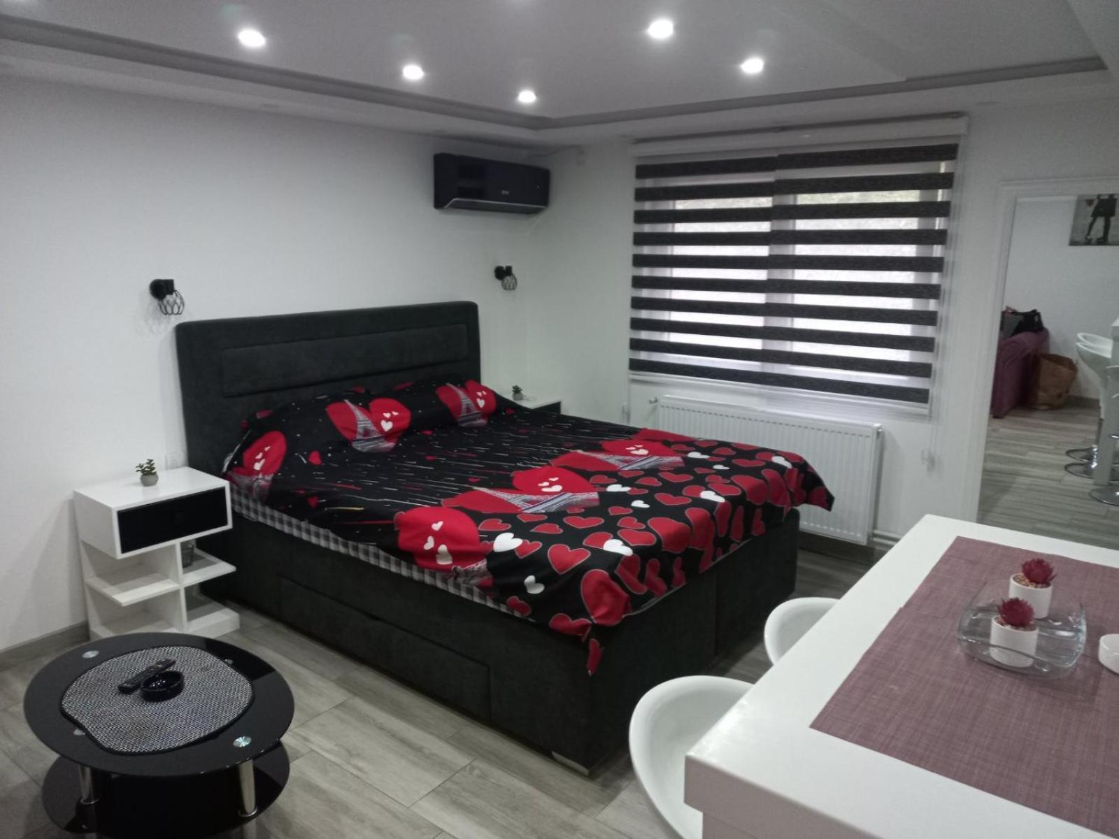 Adrijana 2 Apartmani Vrnjačka Banja エクステリア 写真